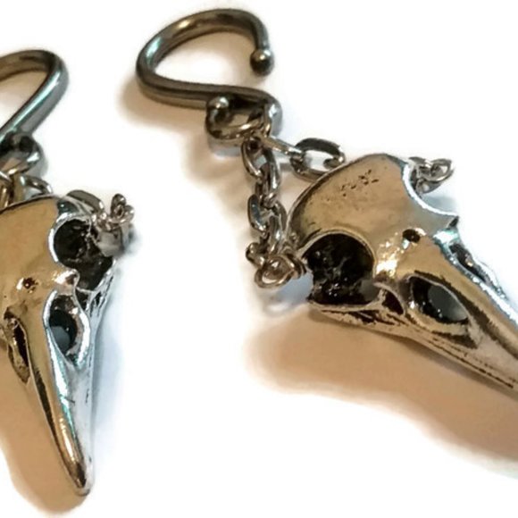 Silver Pewter Raven Skull Gothic Ear Weights Hangers for Stretched Earlobes - Picture 2 of 3